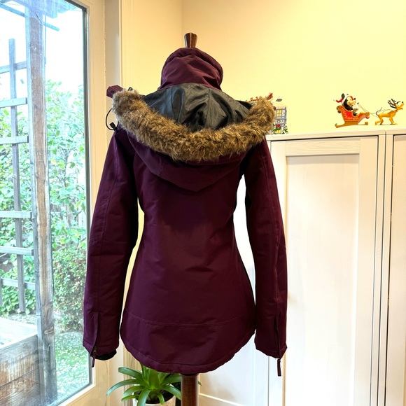 Liquid Canada Activewear  Ski Jacket XS - Picture 6 of 15